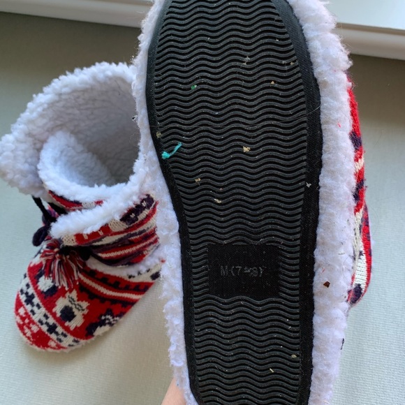 Slippers - Picture 5 of 6